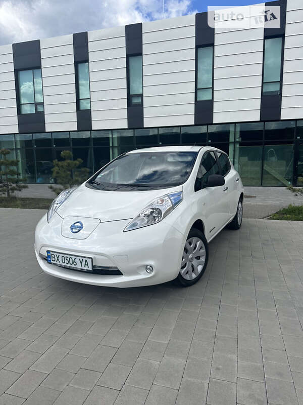 2015 nissan leaf