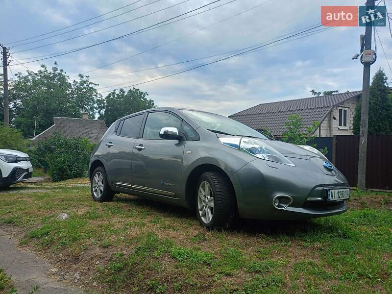 2015 nissan leaf