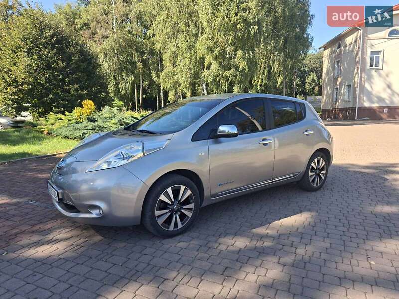 2015 nissan leaf