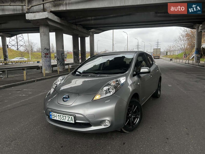 2015 nissan leaf
