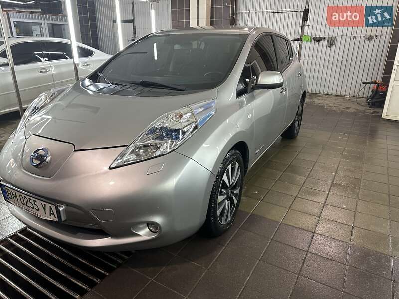 2015 nissan leaf