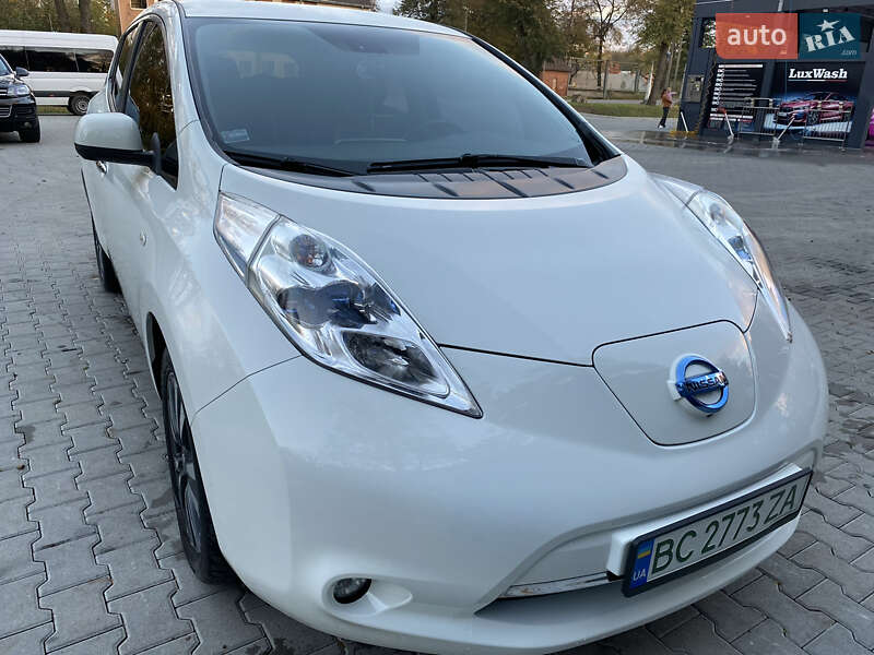 2015 nissan leaf