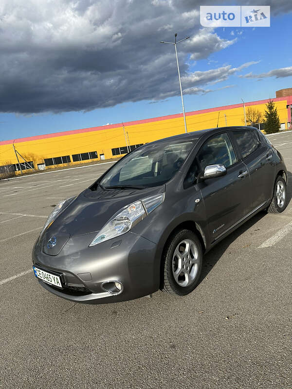 2016 nissan leaf