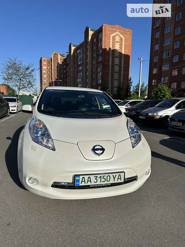 2016 nissan leaf