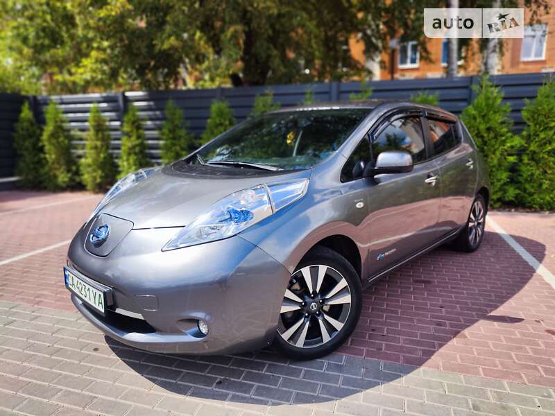 2016 nissan leaf