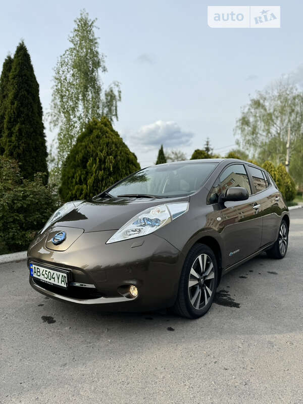2016 nissan leaf
