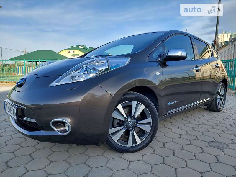 2016 nissan leaf