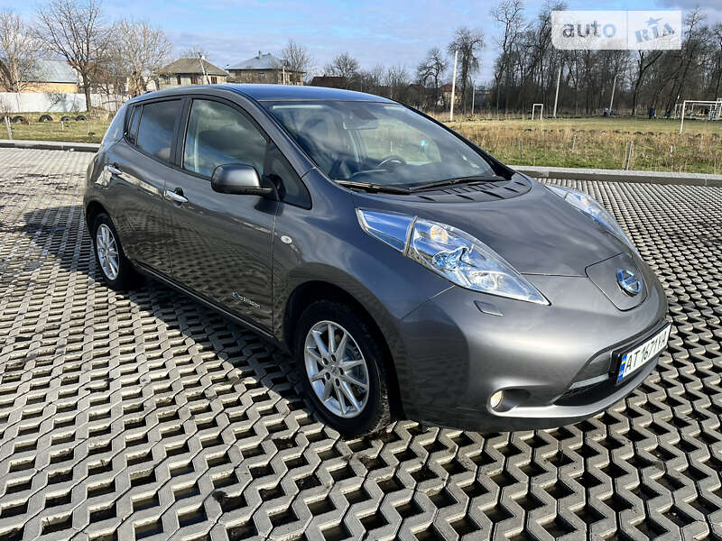 2016 nissan leaf