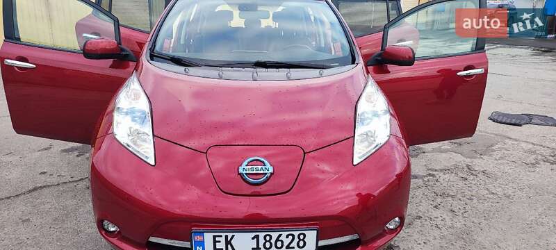 2016 nissan leaf