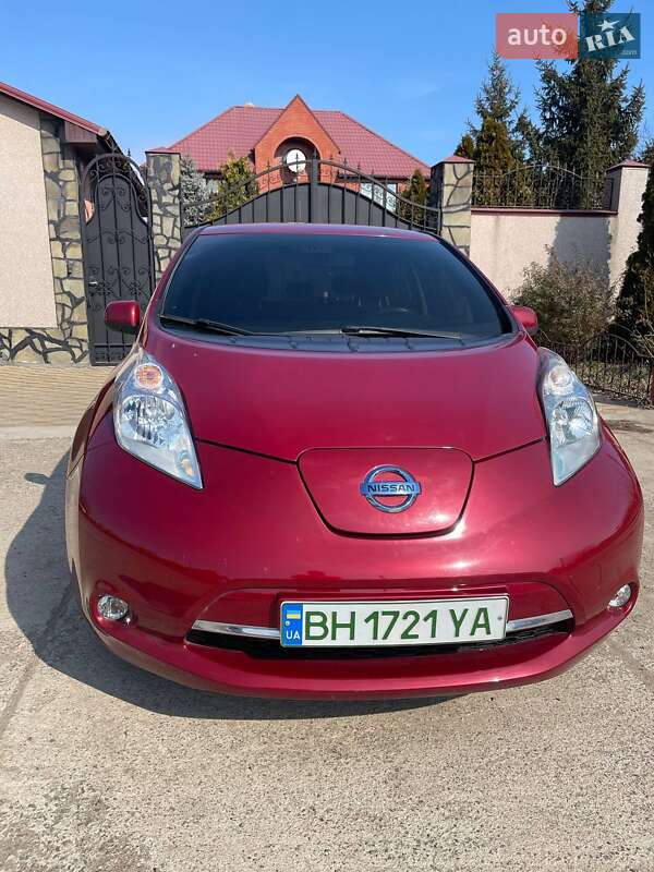 2016 nissan leaf