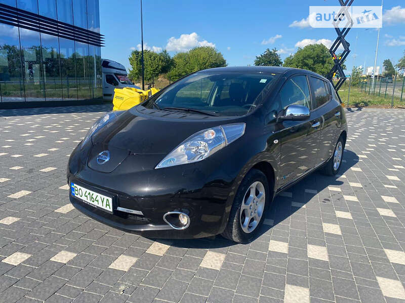 2016 nissan leaf