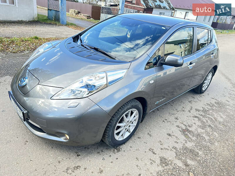 2016 nissan leaf