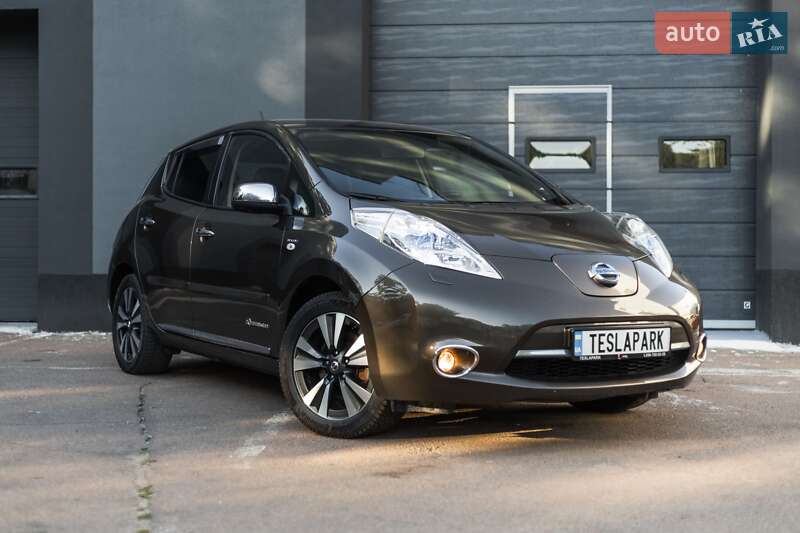 2016 nissan leaf