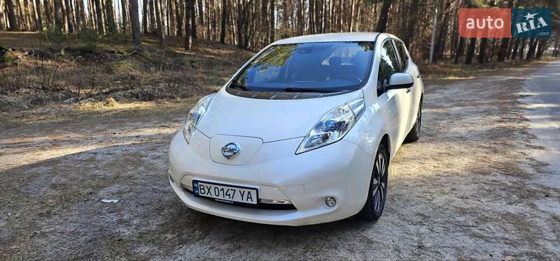 2016 nissan leaf