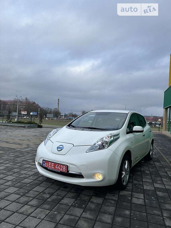 2016 nissan leaf