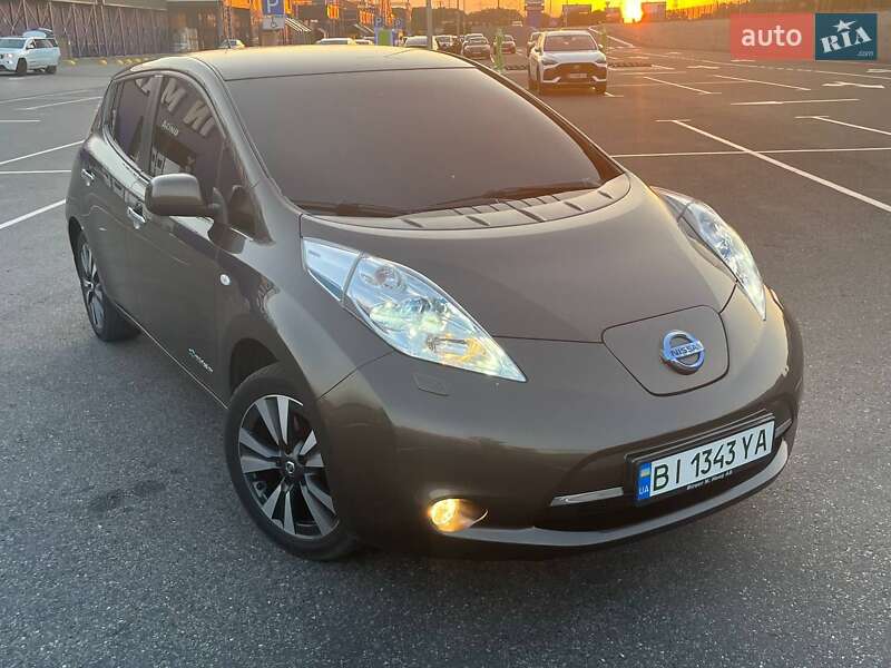 2016 nissan leaf