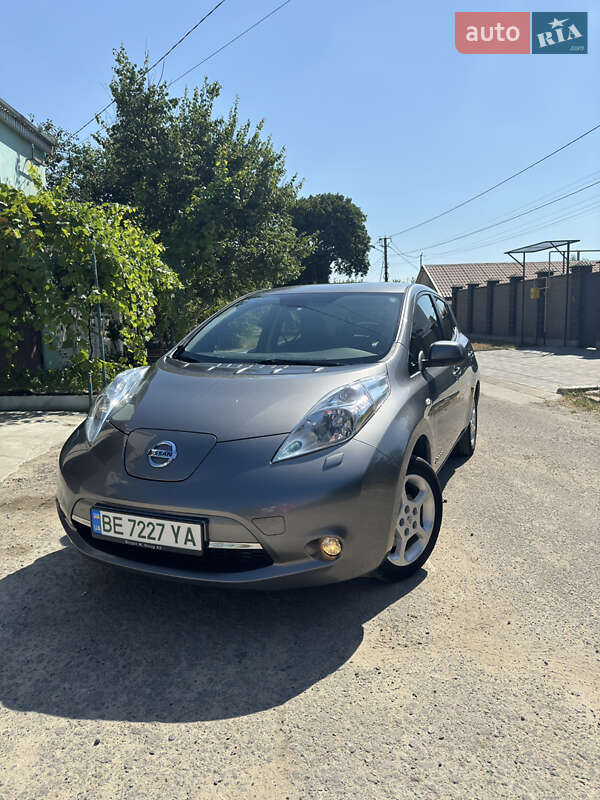 2016 nissan leaf