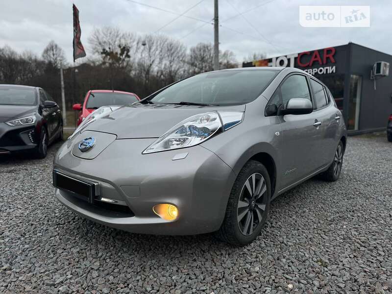 2016 nissan leaf