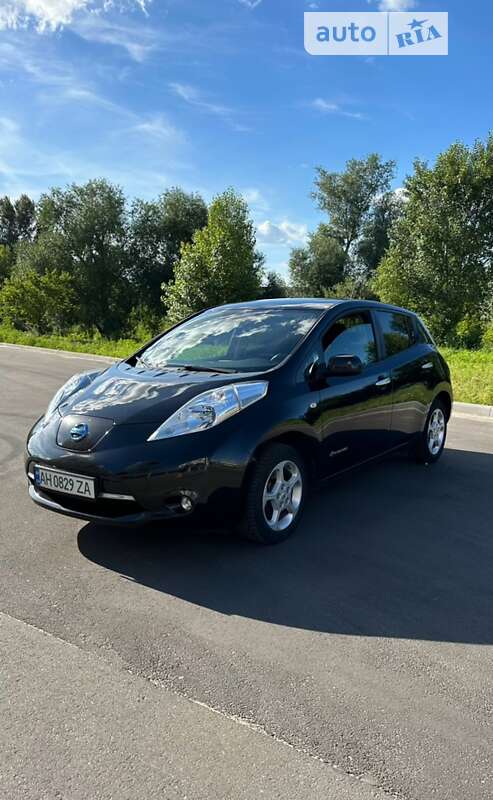 2016 nissan leaf