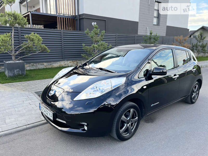2016 nissan leaf