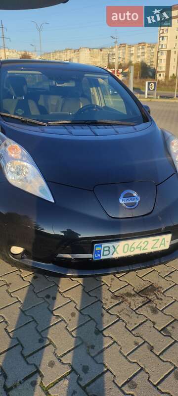 2016 nissan leaf