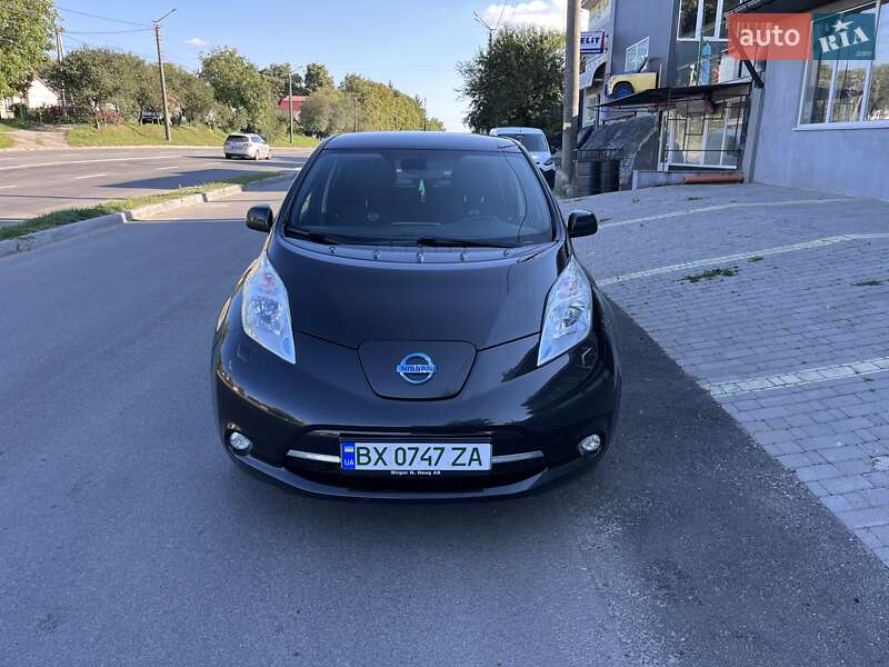 2016 nissan leaf