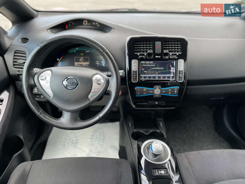 2016 nissan leaf