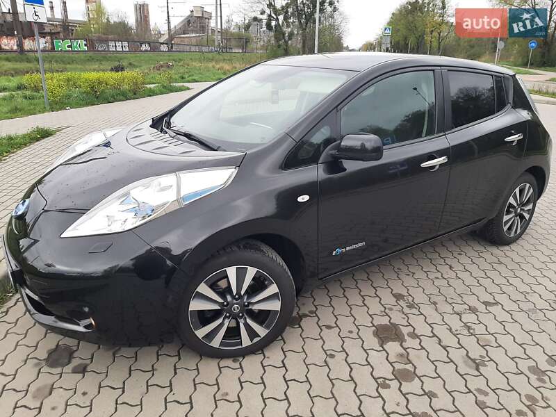 2016 nissan leaf