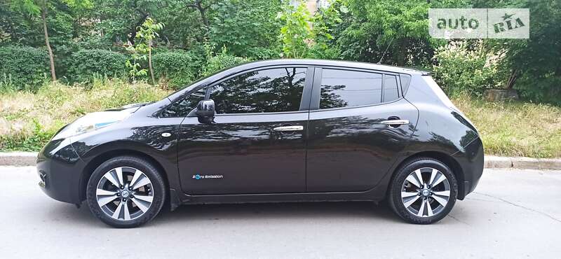 2016 nissan leaf