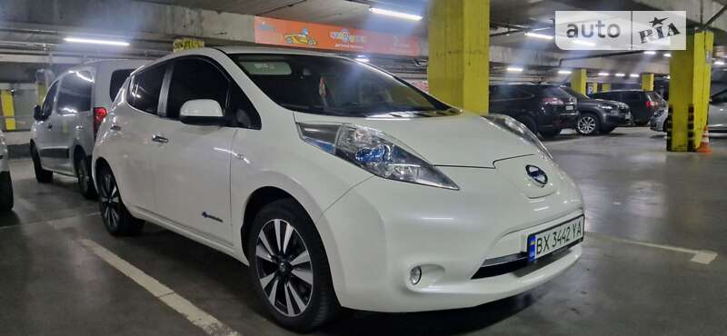 2017 nissan leaf