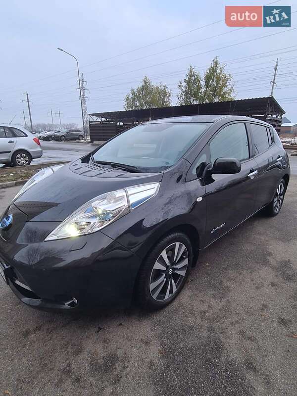 2017 nissan leaf