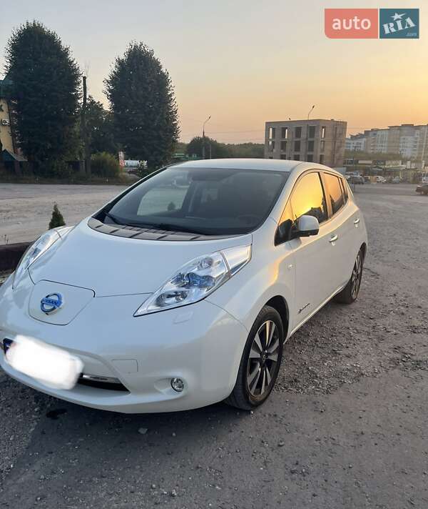 2017 nissan leaf