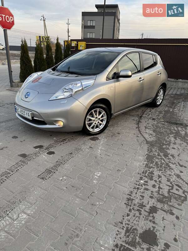 2017 nissan leaf