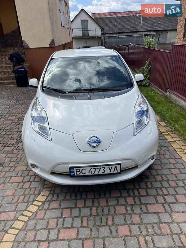 2017 nissan leaf
