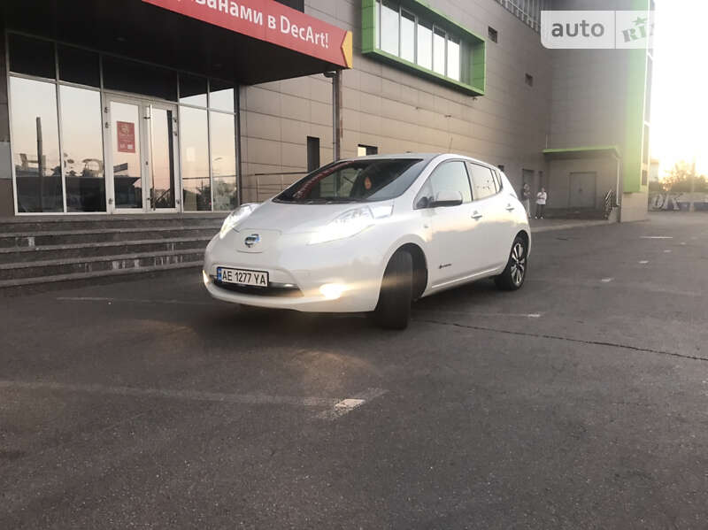 2017 nissan leaf