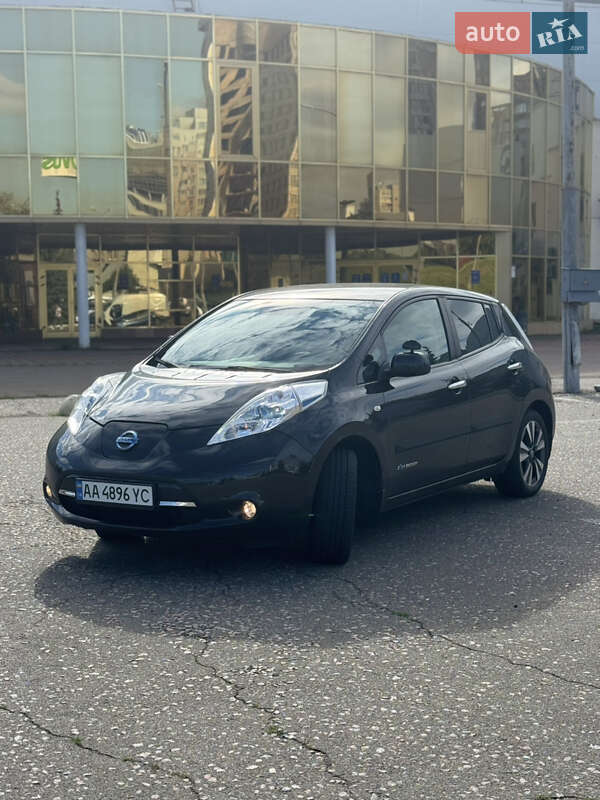 2017 nissan leaf