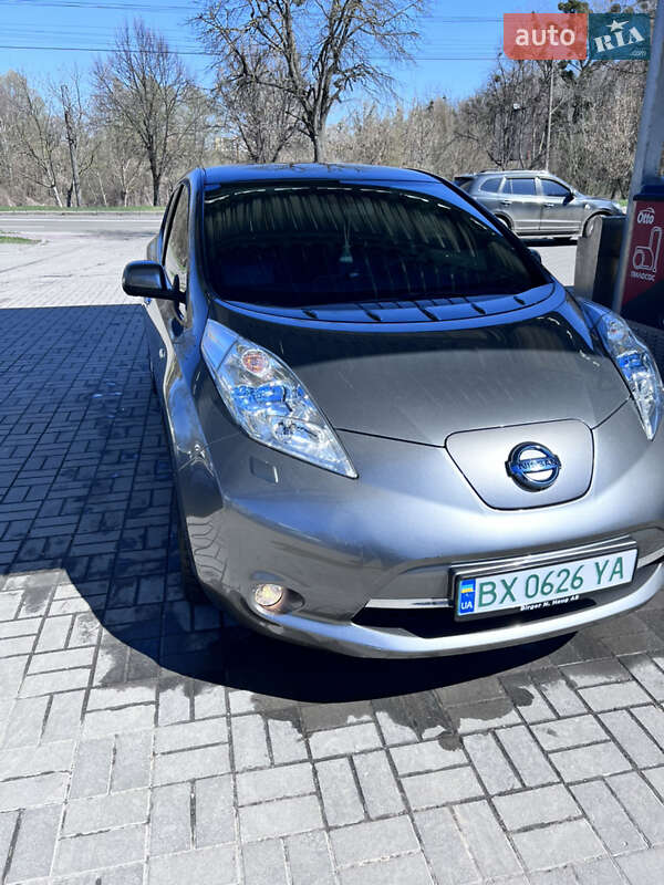 2017 nissan leaf