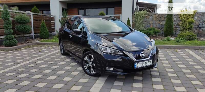 2018 nissan leaf