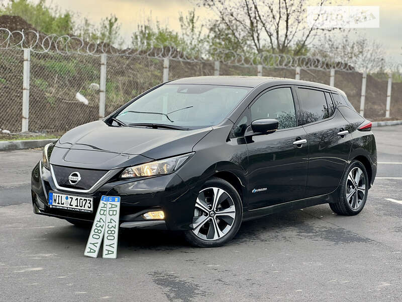 2018 nissan leaf