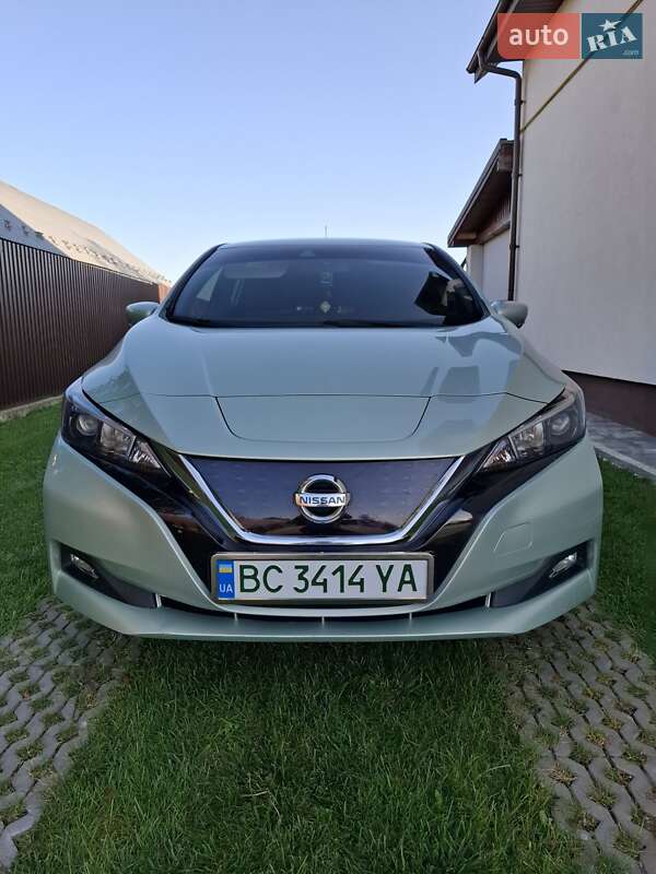 2018 nissan leaf