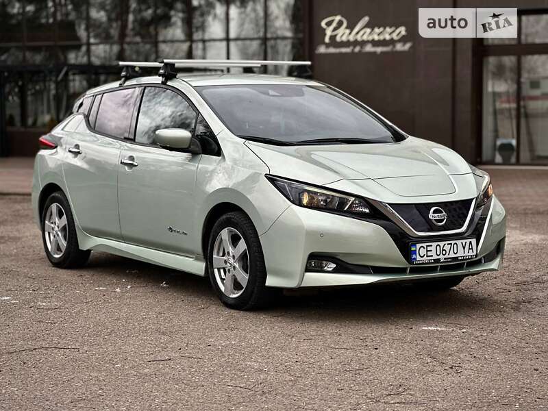 2018 nissan leaf