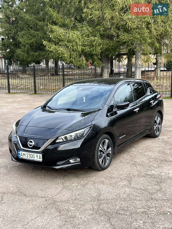 2018 nissan leaf