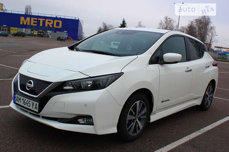 2018 nissan leaf