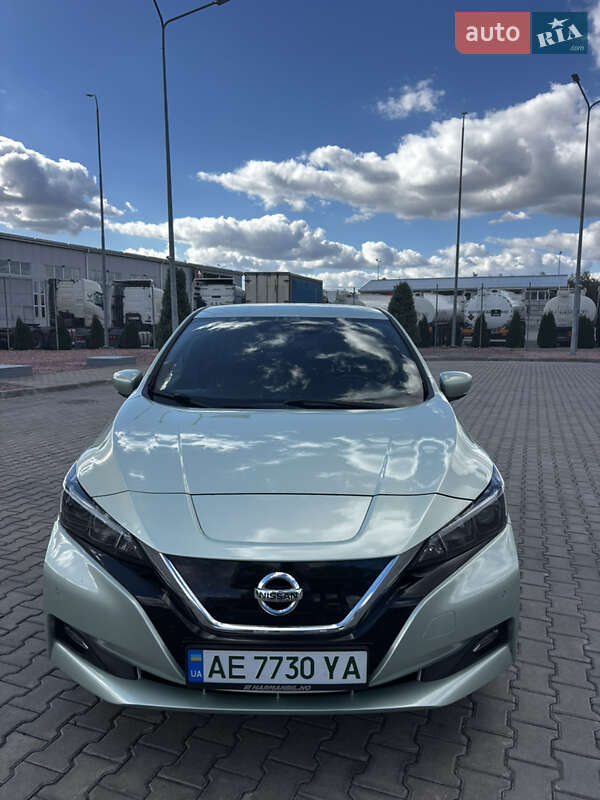 2018 nissan leaf