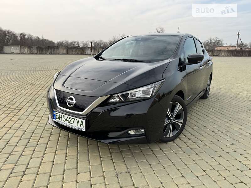 2018 nissan leaf
