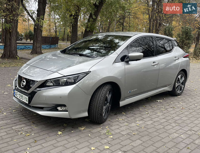 2018 nissan leaf