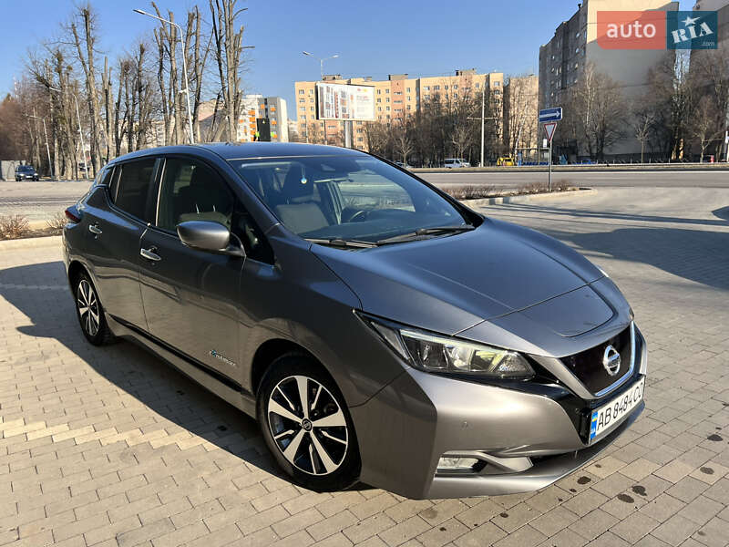 2018 nissan leaf