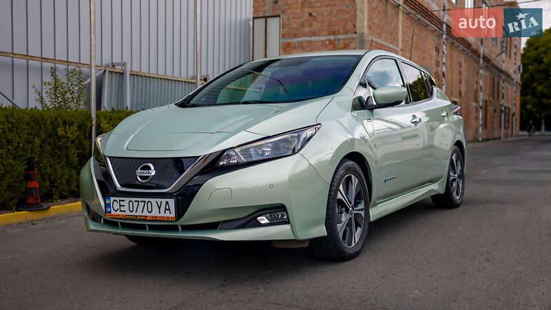 2018 nissan leaf