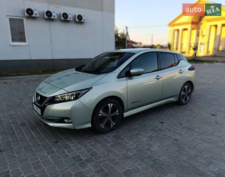 2018 nissan leaf
