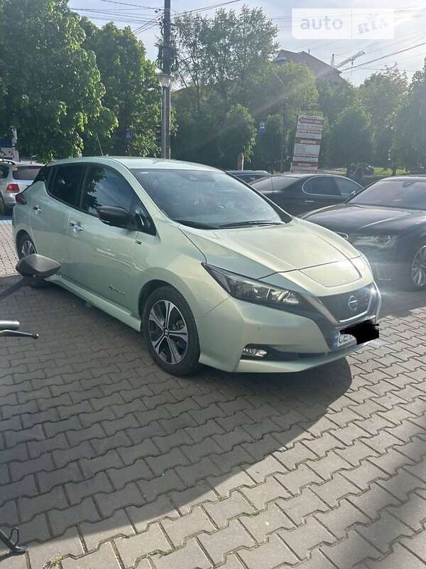 2018 nissan leaf
